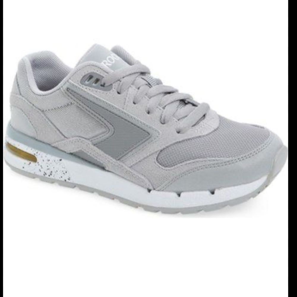 Brooks Fusion Vintage Tennis Shoe
